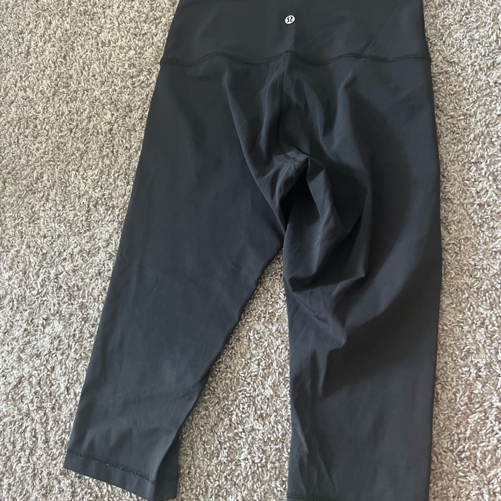 Lululemon crop leggings